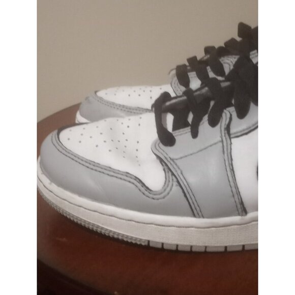 Nike Air Jordan 1 Retro Low OG GS Wolf Grey Barons CZ0858-110 Kids Size 7Y - Picture 9 of 16